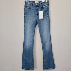 Zara High Rise Flare Jeans 8 Light Wash Y2K NWT